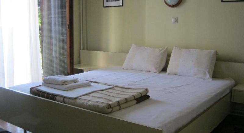 Hostel Bimbo Skopje Exterior foto
